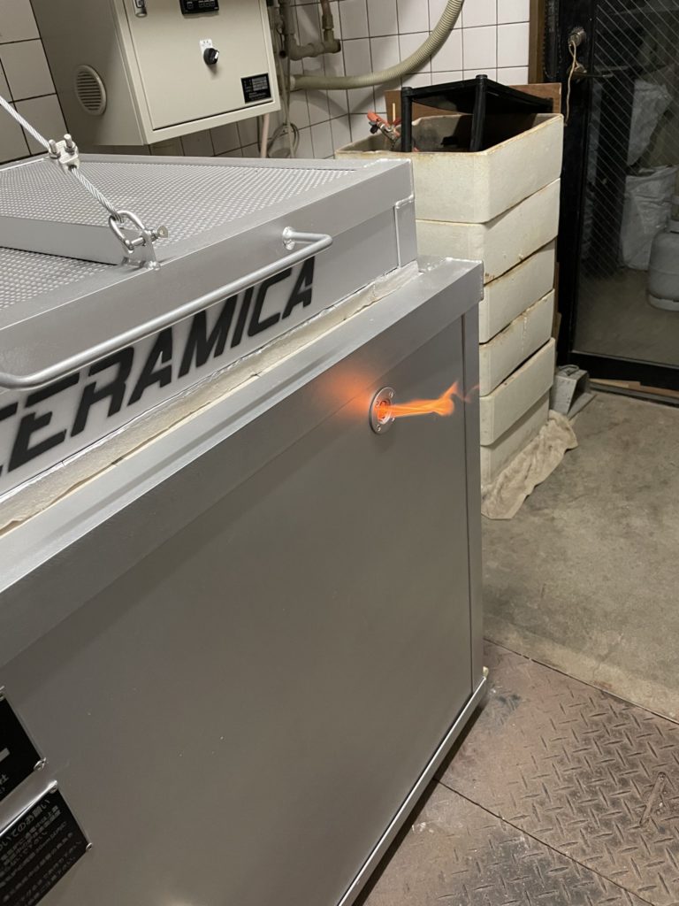 電気窯RF焼成中