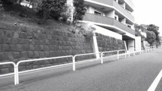 工房前のあかじ坂